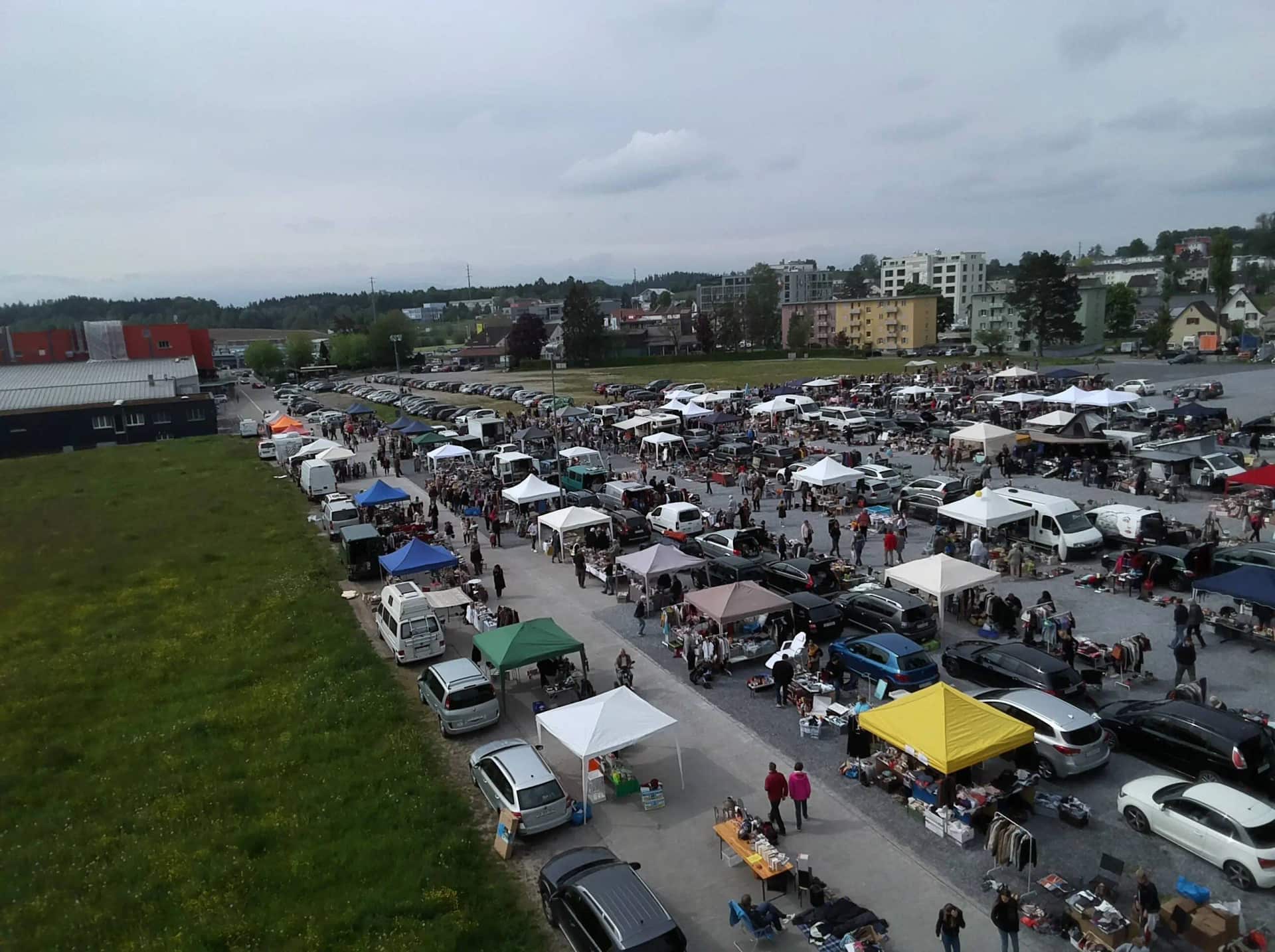 Grosser Aussen-Flohmarkt Wetzikon, Zürich