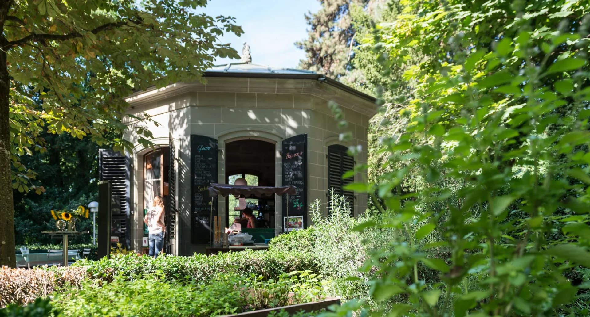 Folie Flea Market — Flohmarkt in Losanna