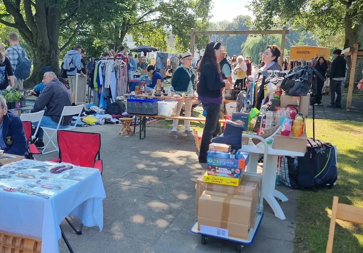 Quartierflohmarkt Bottmingen — Flohmarkt in Basel