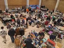 Flohmarkt Buelach (Stadthalle) - Flea market in Zürich