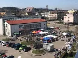 Rümlanger Flohmarkt - Marché aux puces à Rümlang