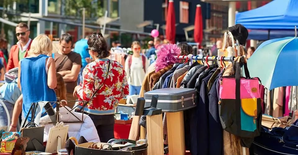 Vide-Dressing du Flon - Flea market in Lausanne