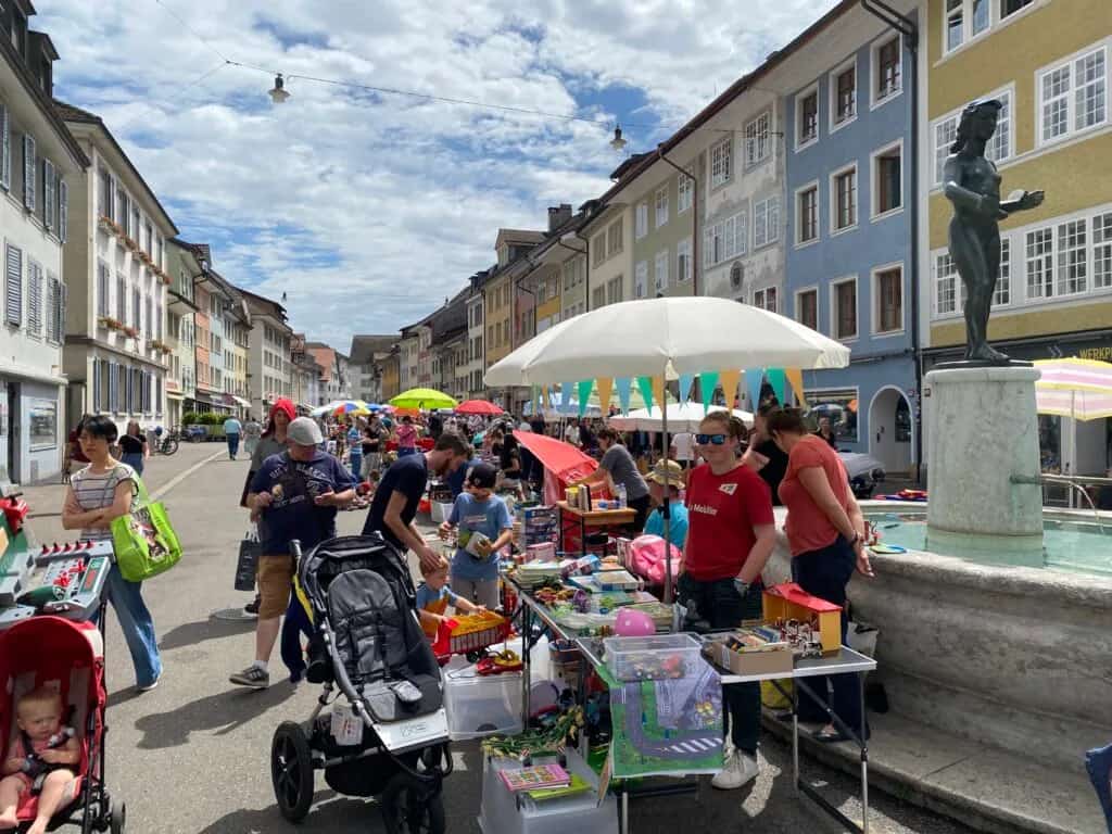 Kinderflohmarkt Winterthur Altstadt - Mercatino delle pulci a Winterthur