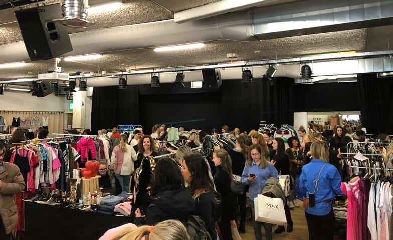 Mädelsflohmarkt Tanzwerk 101 - Flea market in Zurich